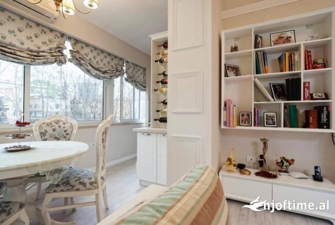Shtepi me qera 2+1 ne Tirane - 1,100 Euro