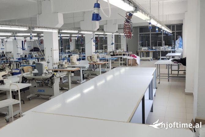 Ambient biznesi me qera 4+1 ne Tirane - 2,850 Euro