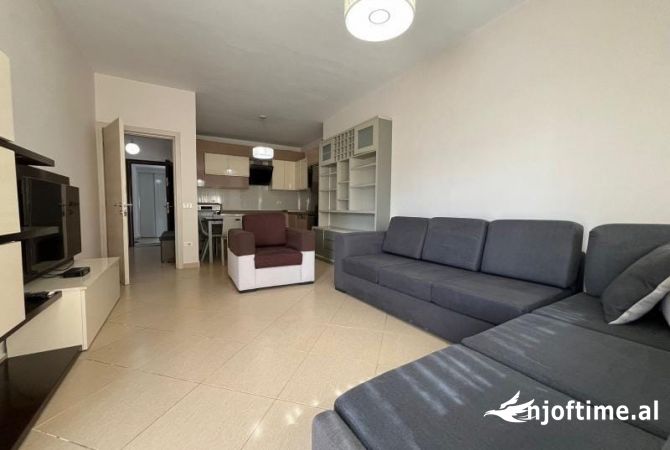 Shtepi me qera 2+1 ne Tirane - 55,000 Leke