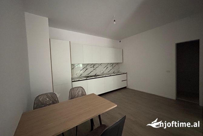 Shtepi ne shitje 1+1 ne Durres - 90,000 Euro