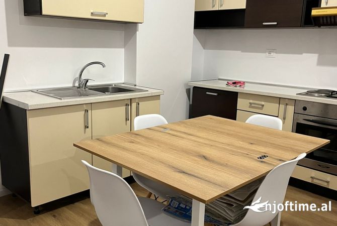 Shtepi me qera 2+1 ne Tirane - 45,000 Leke