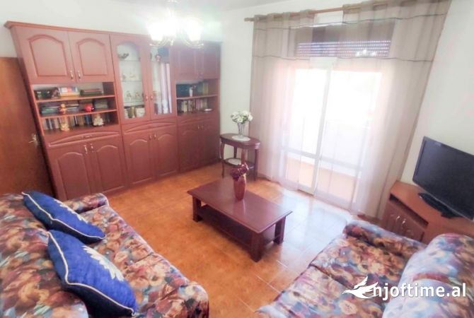 Shtepi me qera 2+1 ne Tirane - 600 Euro