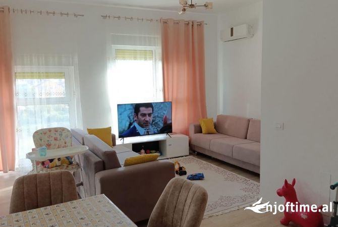 Shtepi me qera 2+1 ne Tirane - 500 Euro