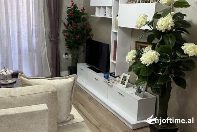 Casa in affitto 3+1 a Tirana - 1,000 Euro