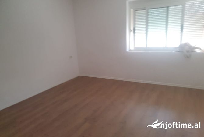 Shtepi ne shitje 2+1 ne Tirane - 140,000 Euro