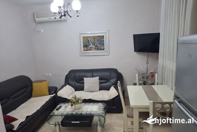 Shtepi me qera 1+1 ne Tirane - 45,000 Leke