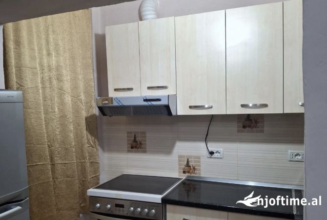 Shtepi me qera 1+1 ne Tirane - 45,000 Leke