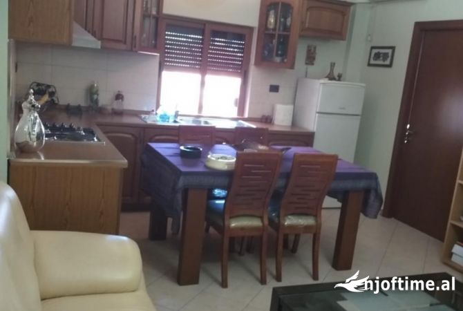 Shtepi ne shitje 3+1 ne Tirane - 110,000 Euro