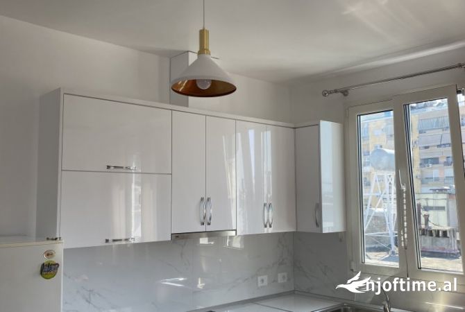 Shtepi me qera 1+1 ne Tirane - 50,000 Leke