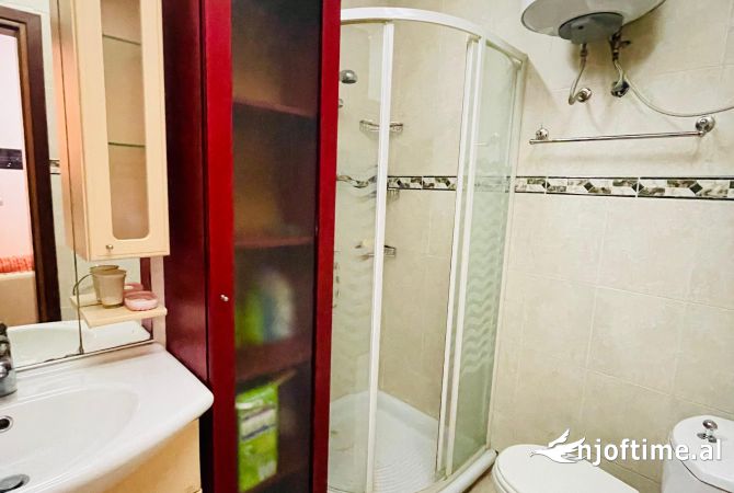 Shtepi me qera Apartament ne Tirane, 1+1, Mobilimi E mobiluar, Pagesa 55,000  Leke.