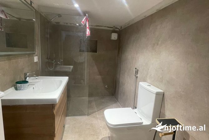 Shtepi me qera Garsoniere ne Tirane - 400 Euro
