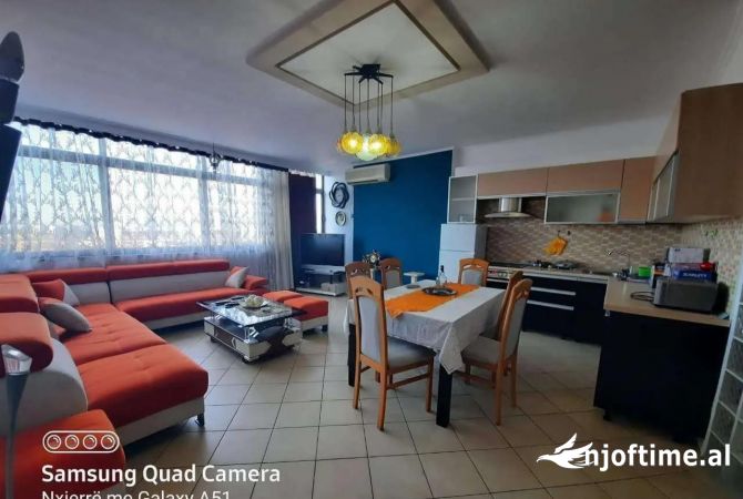 Shtepi me qera 3+1 ne Tirane - 800 Euro