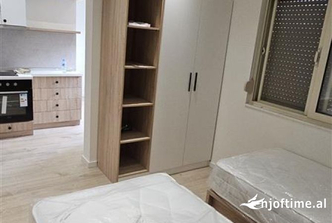 Shtepi me qera Garsoniere ne Tirane - 46,000 Leke