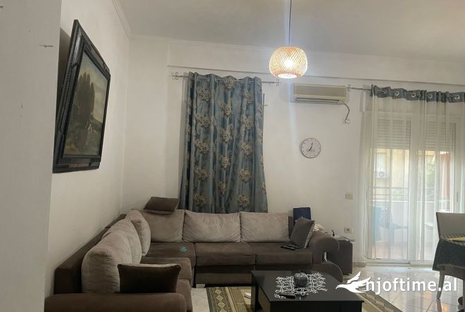 Shtepi me qera 2+1 ne Tirane - 50,000 Leke