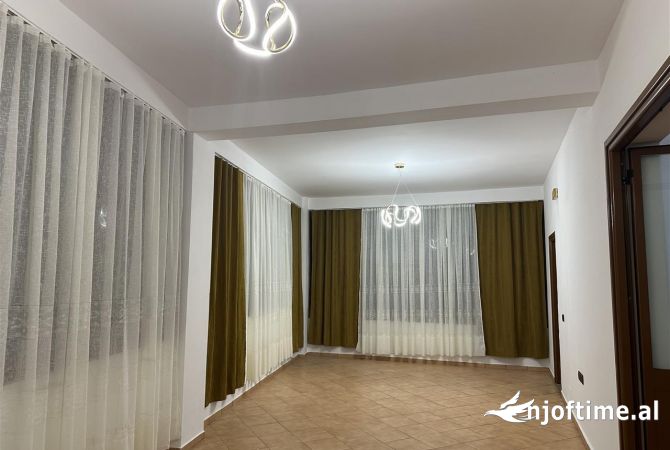Shtepi me qera 2+1 ne Tirane - 35,000 Leke