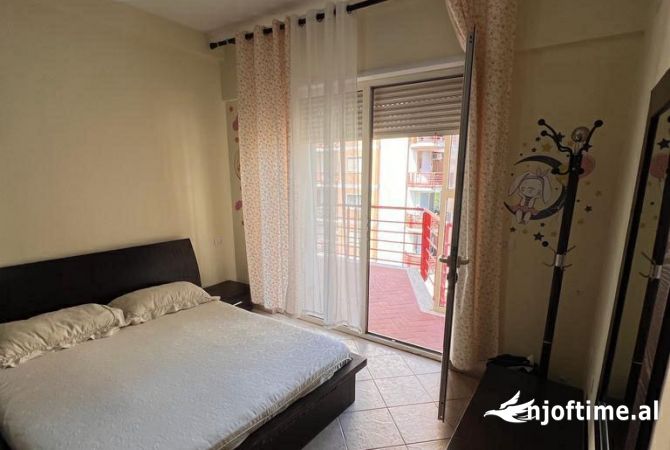 Shtepi me qera 1+1 ne Tirane - 48,000 Leke