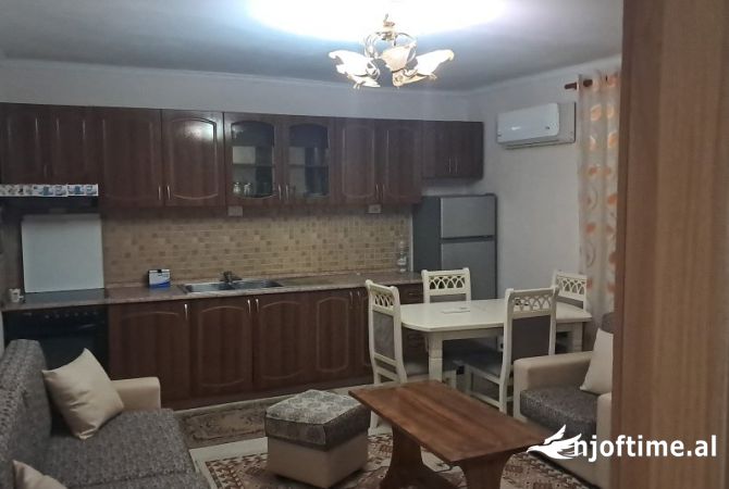 Shtepi me qera 2+1 ne Tirane - 450 Euro