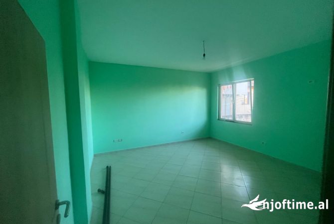 Shtepi me qera 2+1 ne Tirane - 30,000 Leke