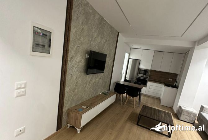 Shtepi me qera 1+1 ne Tirane - 70,000 Leke
