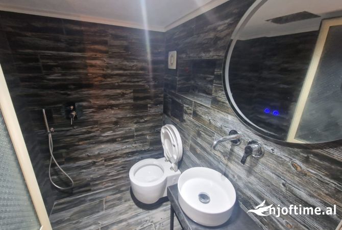 Shtepi me qera Duplex(shtepi me 2 kate) ne Tirane, 1+1, Mobilimi E mobiluar, Pagesa 500  Euro.