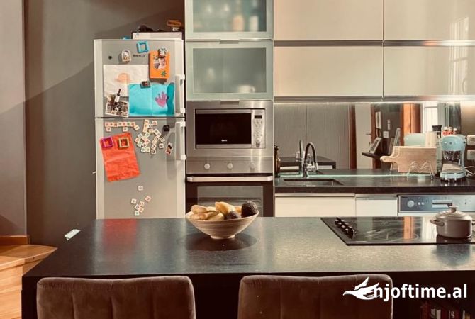 Shtepi me qera 4+1 ne Tirane - 1,200 Euro