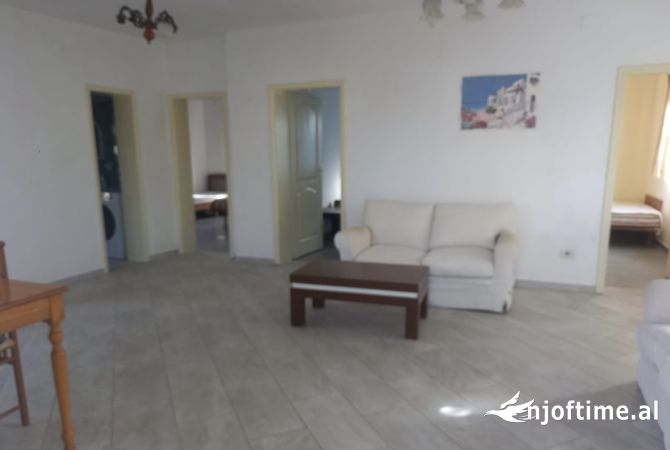 Shtepi me qera 3+1 ne Tirane - 50,000 Leke