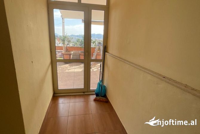 Shtepi me qera Apartament ne Tirane, 2+1, Mobilimi E mobiluar, Pagesa 600  Euro.
