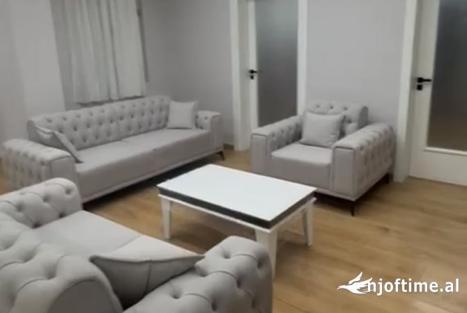 Shtepi ne shitje 2+1 ne Tirane - 180,000 Euro