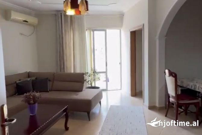 Shtepi me qera 2+1 ne Tirane - 450 Euro