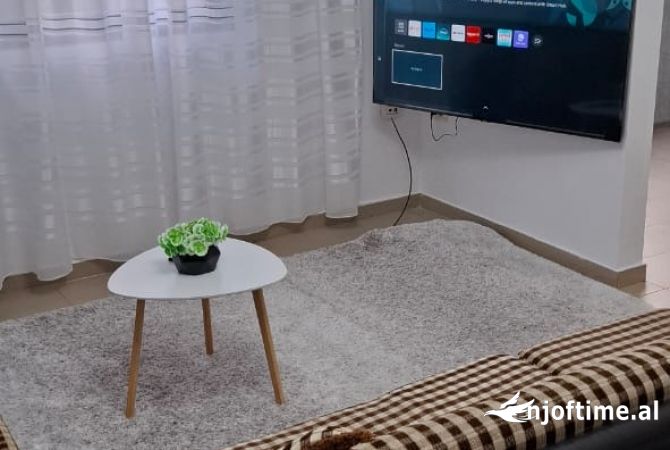 Shtepi me qera 1+1 ne Tirane - 50,000 Leke