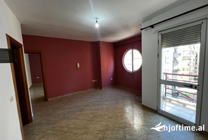 Shtepi me qera 2+1 ne Tirane - 50,000 Leke