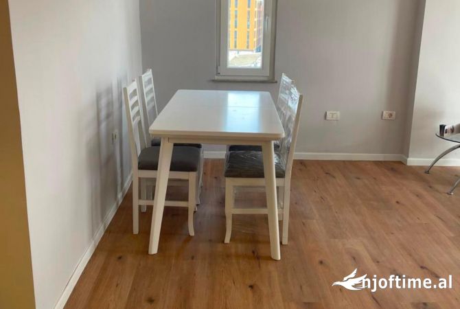 Shtepi me qera 1+1 ne Tirane - 40,000 Leke