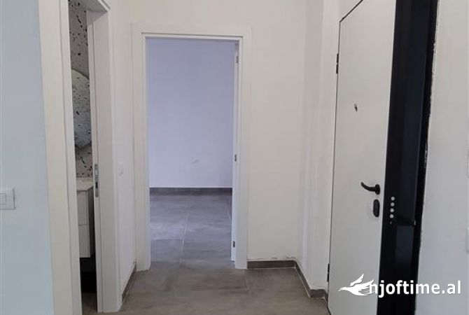 Shtepi me qera Apartament ne Tirane, 1+1, Mobilimi E mobiluar, Pagesa 550  Euro.