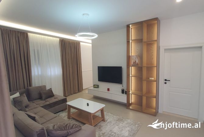 Shtepi me qera 1+1 ne Tirane - 700 Euro