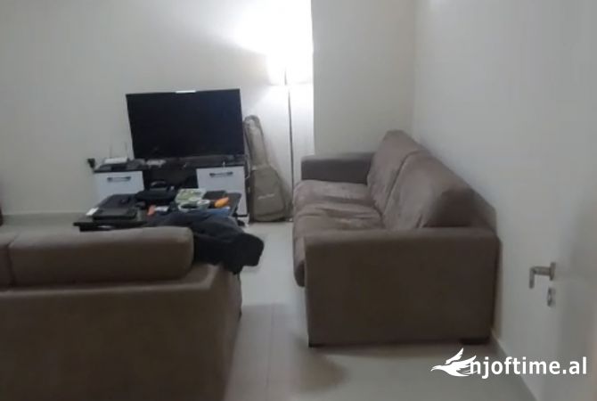 Shtepi me qera 2+1 ne Tirane - 550 Euro