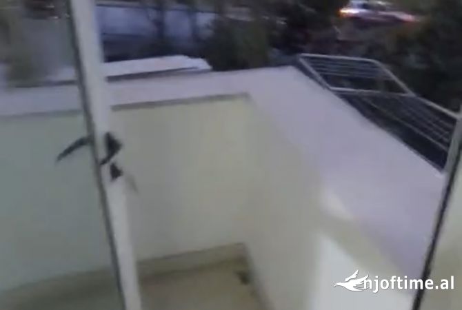 Shtepi me qera Apartament ne Tirane, 2+1, Mobilimi E mobiluar, Pagesa 550  Euro.