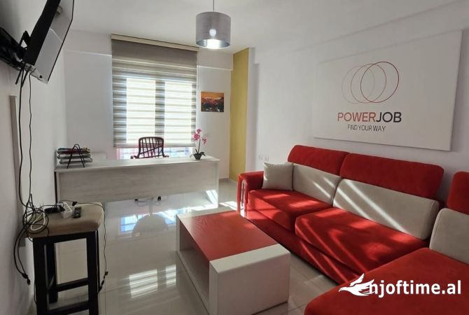 Ambient biznesi me qera 3+1 ne Tirane - 700 Euro