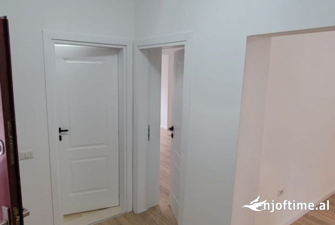 Shtepi ne shitje 1+1 ne Tirane - 135,000 Euro