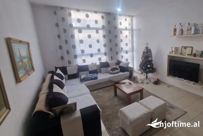 Shtepi ne shitje 2+1 ne Tirane - 125,000 Euro