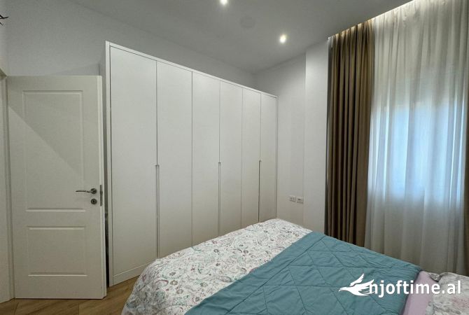 Shtepi me qera Apartament ne Tirane, 1+1, Mobilimi E mobiluar, Pagesa 500  Euro.