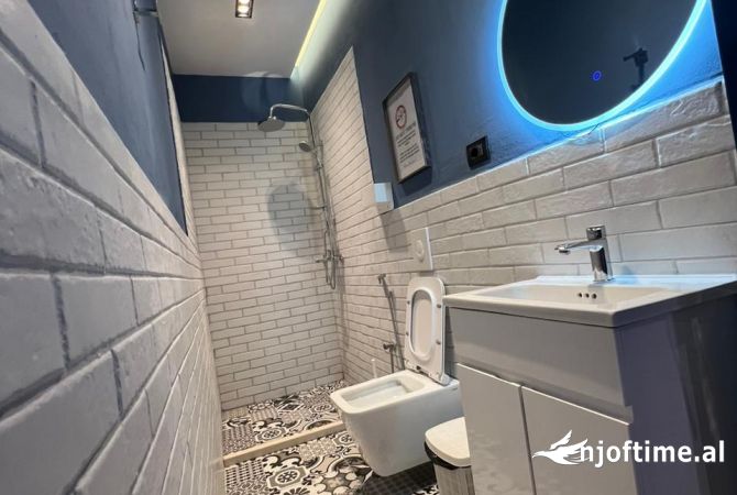 Shtepi ne shitje Apartament ne Tirane, 1+1, Mobilimi E mobiluar, Pagesa 79,000  Euro.