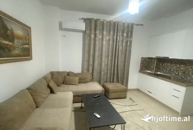 Shtepi me qera 1+1 ne Tirane - 50,000 Leke