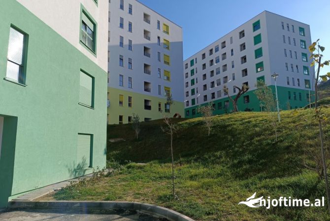 Shtepi me qera Apartament ne Tirane, Garsoniere, Mobilimi Bosh, pa mobiluar, Pagesa 25,000  Leke.