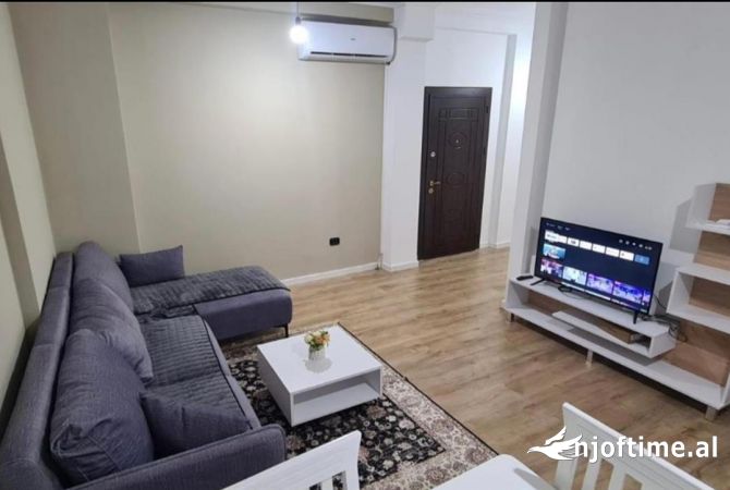Shtepi me qera 2+1 ne Tirane - 55,000 Leke
