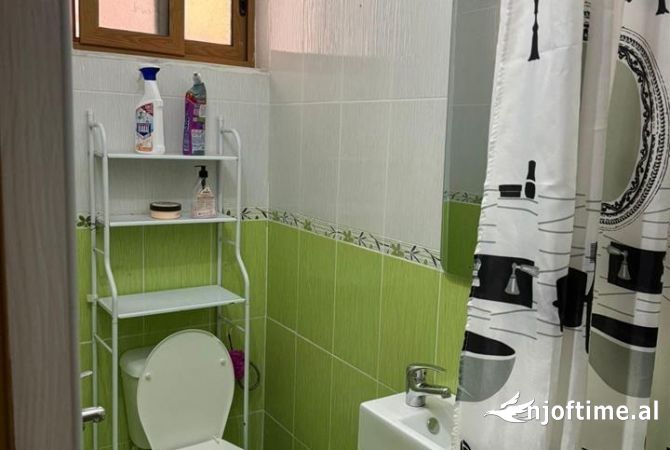 Shtepi me qera Apartament ne Tirane, 2+1, Mobilimi E mobiluar, Pagesa 400  Euro.