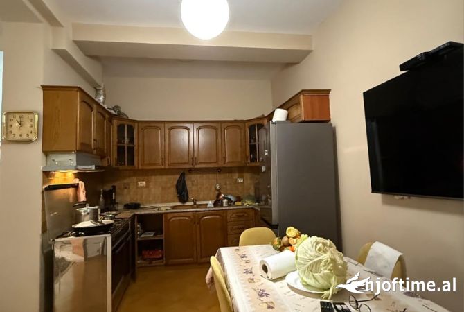 Shtepi ne shitje 2+1 ne Tirane - 165,000 Euro