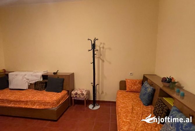 Shtepi me qera 2+1 ne Tirane - 400 Euro