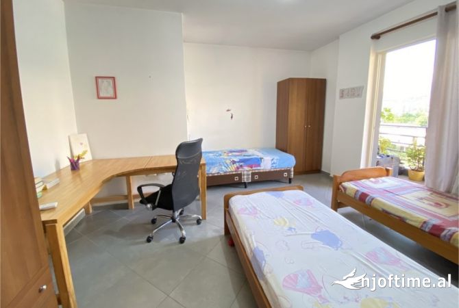 Shtepi me qera Apartament ne Tirane, 2+1, Mobilimi E mobiluar, Pagesa 450  Euro.
