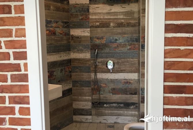 Shtepi me qera Apartament ne Tirane, 2+1, Mobilimi E mobiluar, Pagesa 450  Euro.