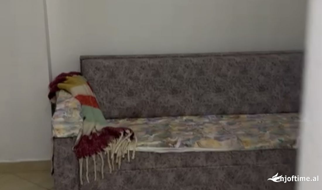 Shtepi me qera Apartament ne Tirane, 1+1, Mobilimi E mobiluar, Pagesa 35,000  Leke.